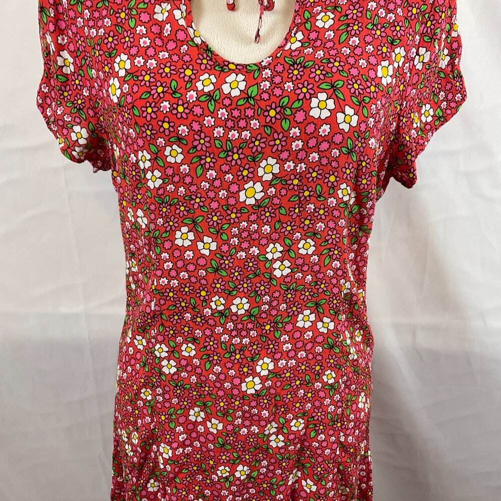 Rolla's Pink Floral Dress - Short Sleeve with Collar Tie Detail - Picture 4 of 14
